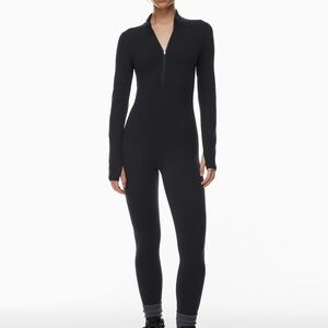 Aritzia TNA Butter Black Zip-Up Hoodie M